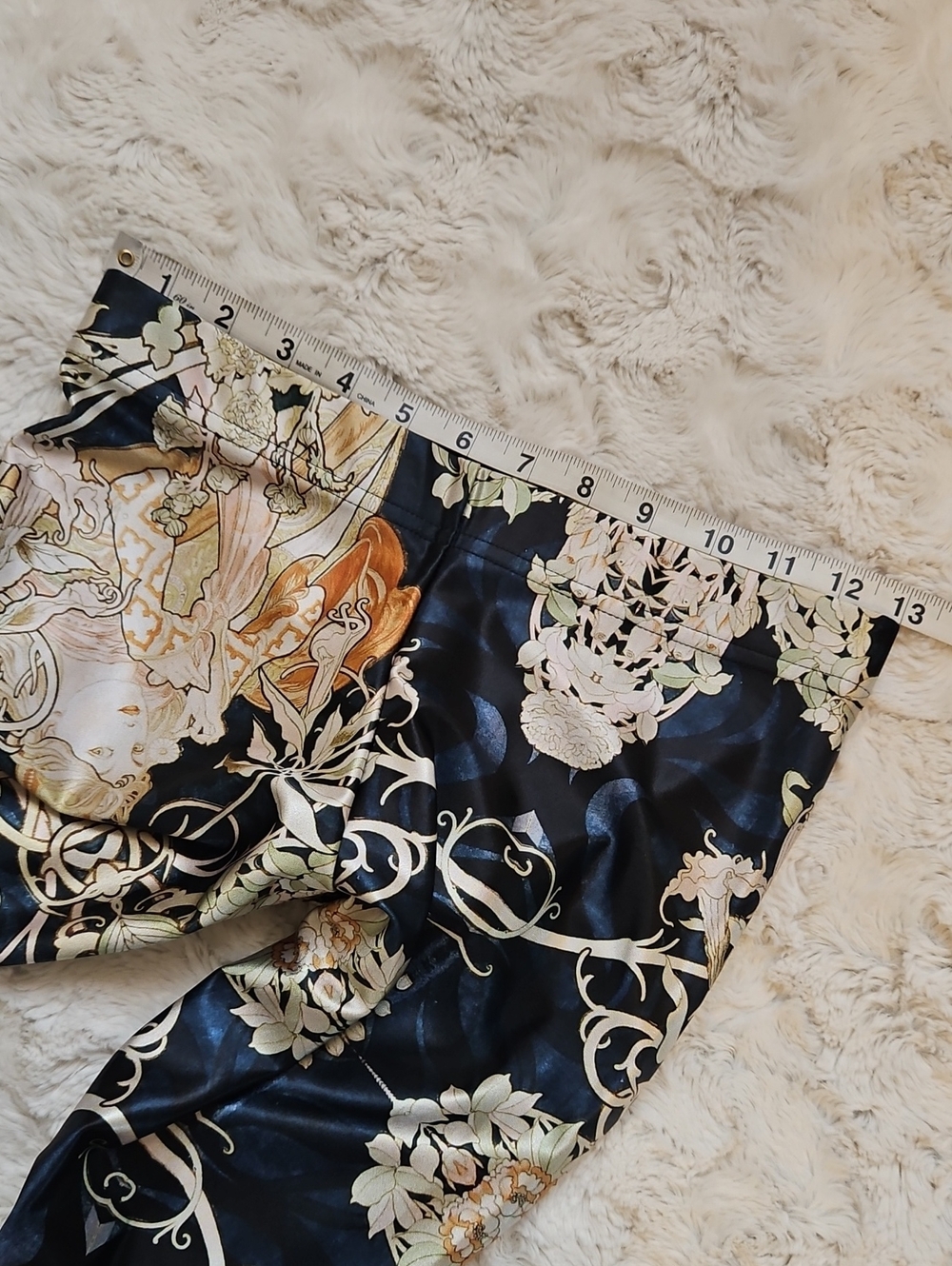 ​BlackMilk Alphonse Mucha Kaleidoscope Leggings Art Nouveau Medium Black Milk - Picture 5 of 6